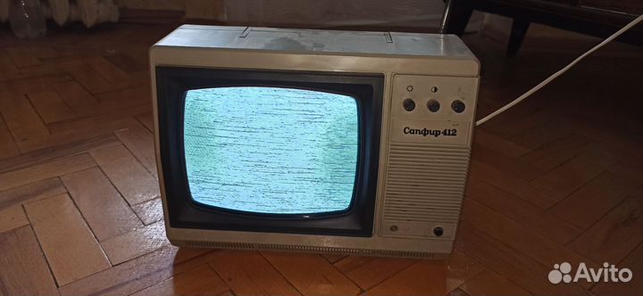 Телевизор бу Сапфир 412