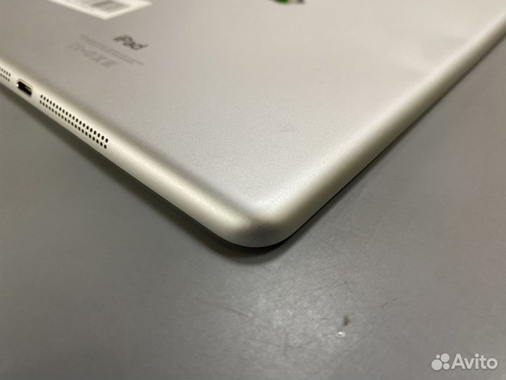 Планшет Apple iPad Air 64Gb Wi-Fi + Cellular б/у