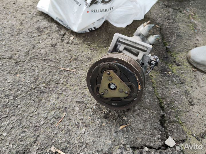 Продам компрессор кондиционера Nissan Tiida