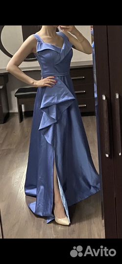 Вечерние платья