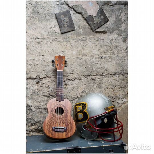 Укулеле Сопрано с Гравировкой+ Чехол