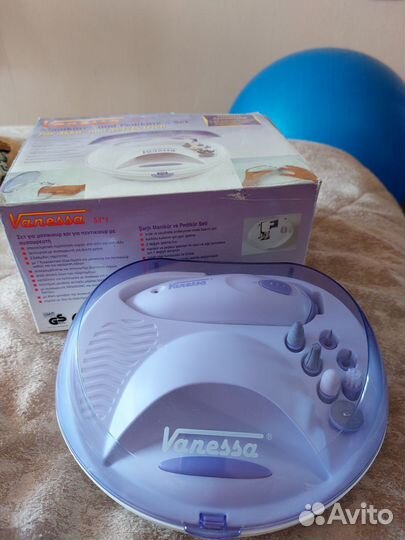 Маникюрно-педикюрный набор Vanessa