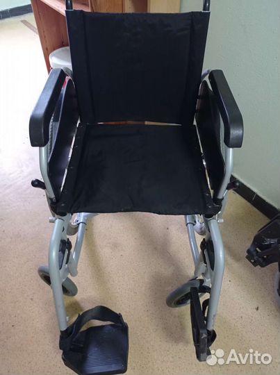 Инвалидная коляска складная бу