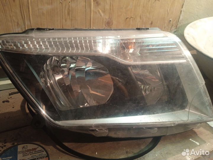 Фара Nissan Terrana 3