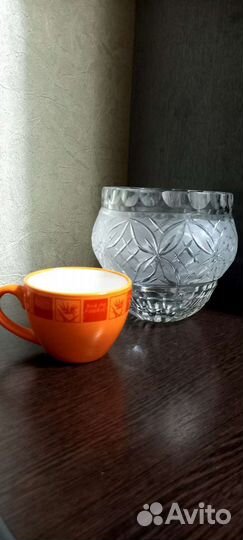 Хрустальная ваза