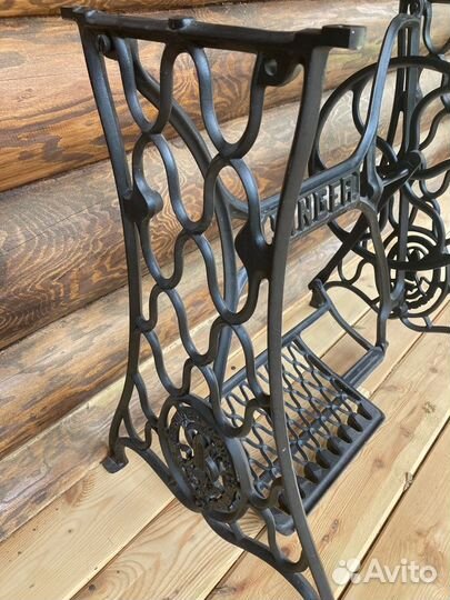 Станина чугунная подстолье Singer