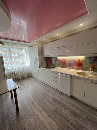 2-к. квартира, 62 м², 6/7 эт.