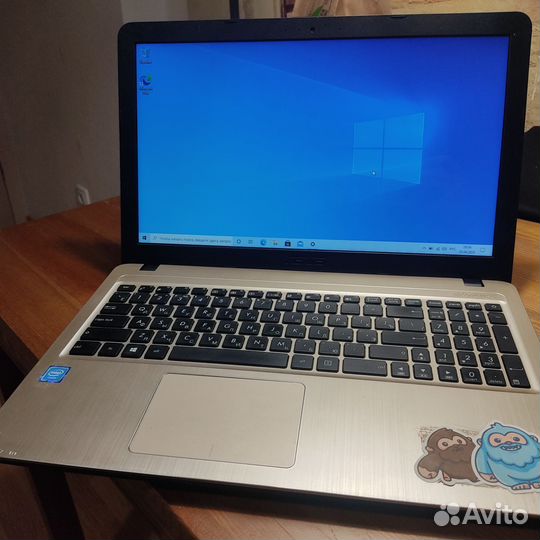 Ноутбук asus
