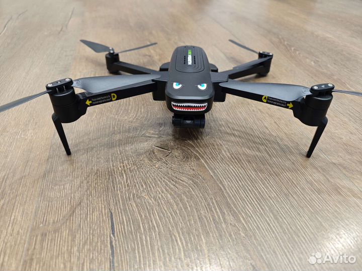 Квадрокоптер hubsan zino pro