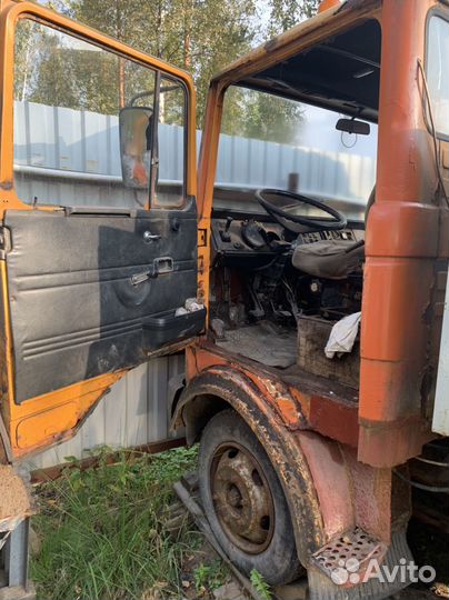 Mercedes-Benz 809, 1980