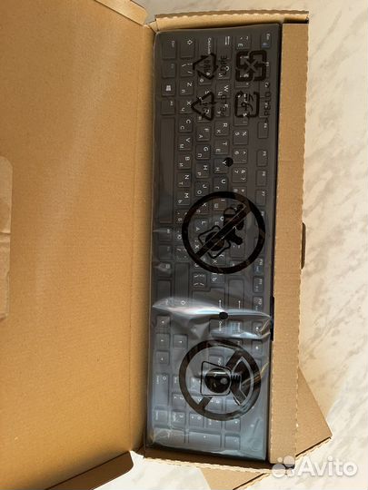 Комплект клавиатура и мышь Dell