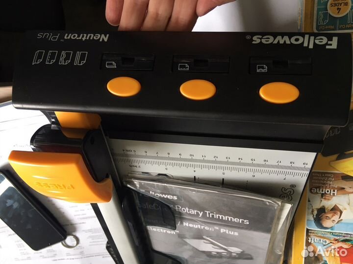 Новый Резак Fellowes для бумаги Neutron Plus