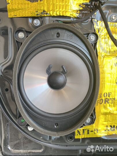 Lexus RX4 Динамик