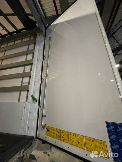 Полуприцеп шторный Kassbohrer Maxima, 2023