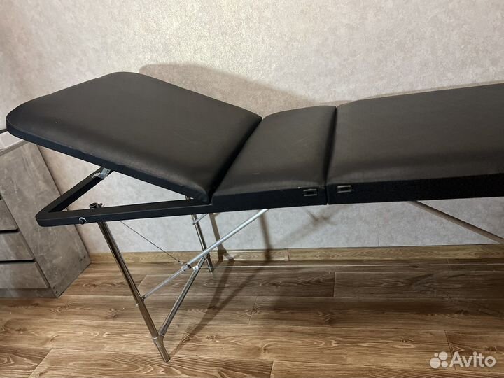 Кушетка для массажа, шугаринга, наращивания рес
