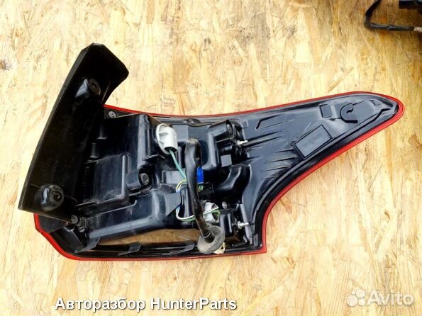 Mitsubishi Outlander 3 фонарь задний левый рест