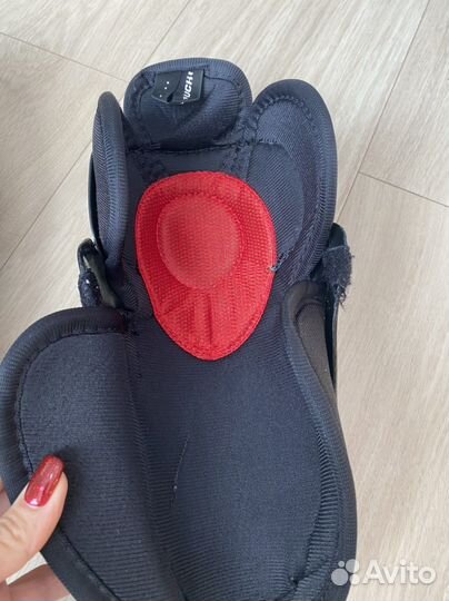 Хоккейные наколенники щитки 8