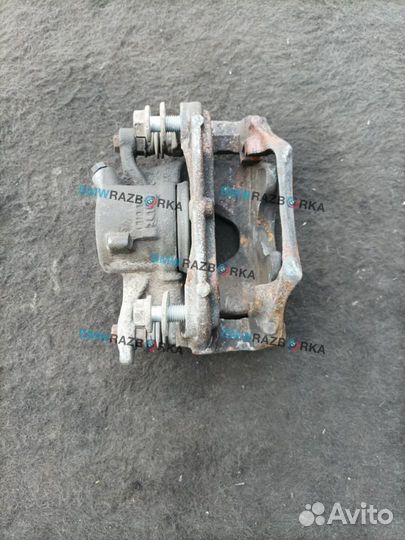 Суппорт тормозной передний правый BMW F46 рест