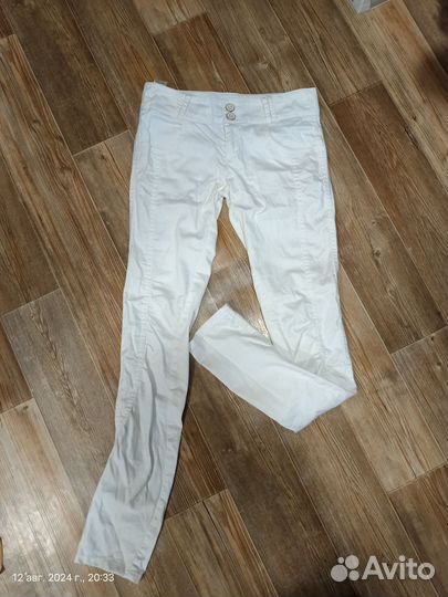 Белые брюки