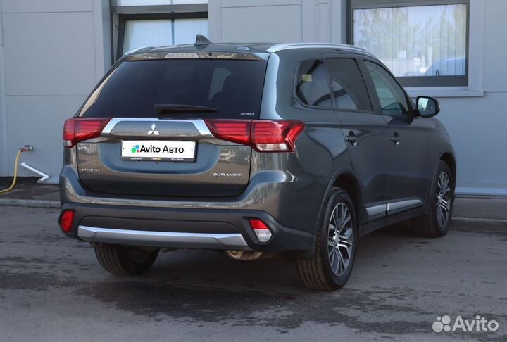 Mitsubishi Outlander 2.4 CVT, 2018, 89 856 км