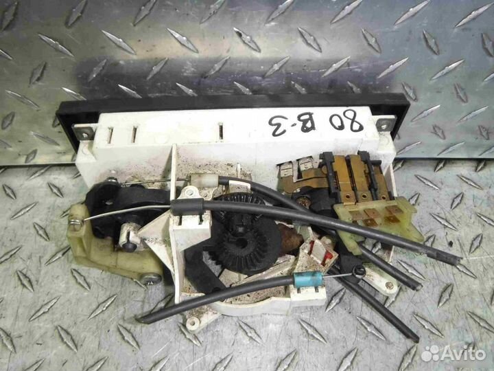 Блок управления отопителем Audi 80/90 (B3) 1986-91