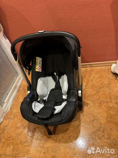 Универсальная модульная коляска 4 в 1