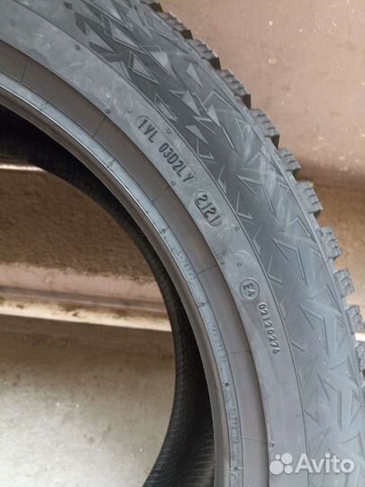 Continental IceContact 3 275/45 R21