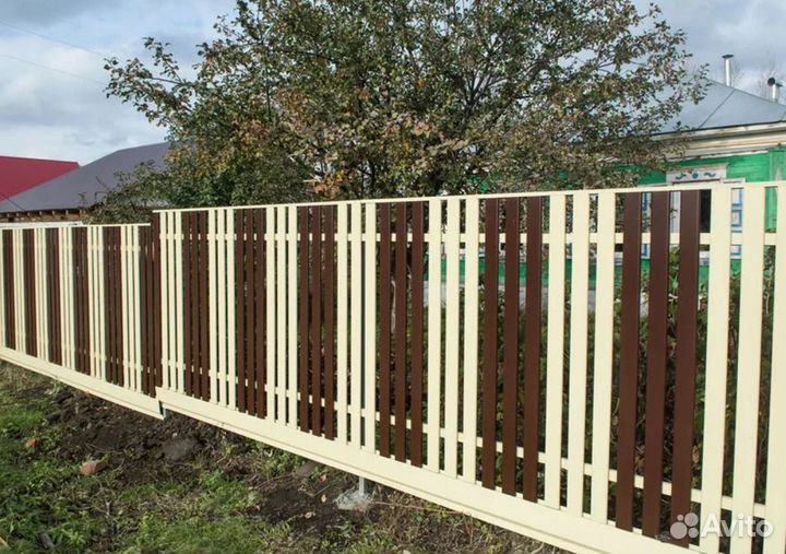 Забор из евроштакетника ,калитки качественно