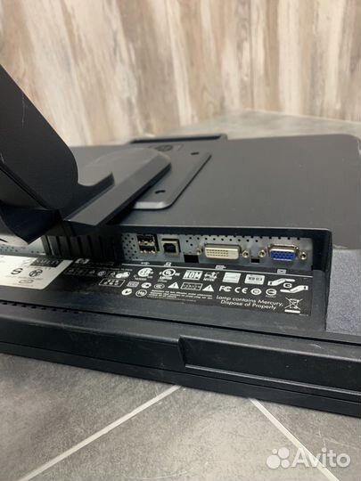 Монитор HP L2245w, 1680x1050, 76 Гц