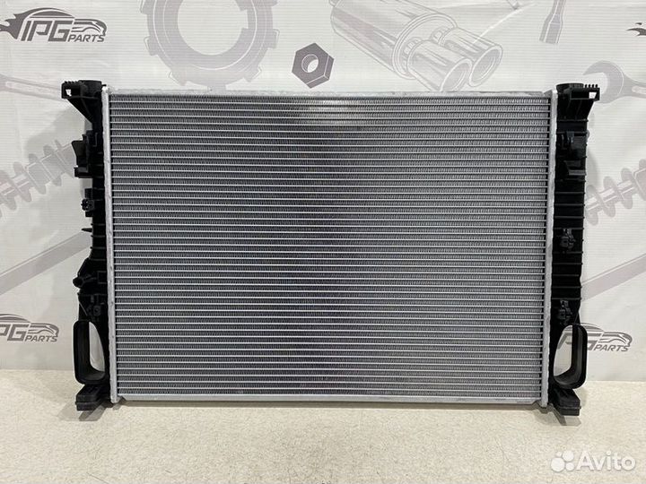 Радиатор основной Mercedes E W211