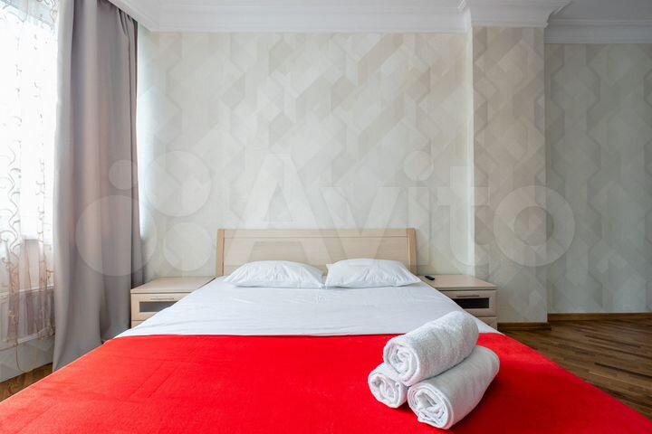 2-к. квартира, 64 м², 8/25 эт.