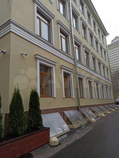 Аренда зданиея 3697 м² на Смоленской