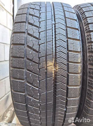 Bridgestone Blizzak VRX 225/50 R17 94Q