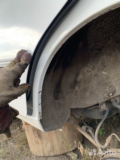 Задняя четверть hyundai accent идеал