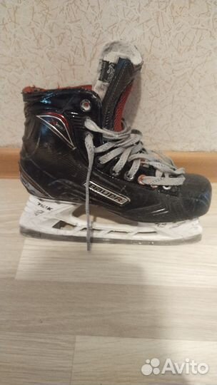 Коньки для хоккея с мячом