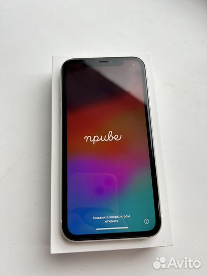 iPhone 11, 64 ГБ