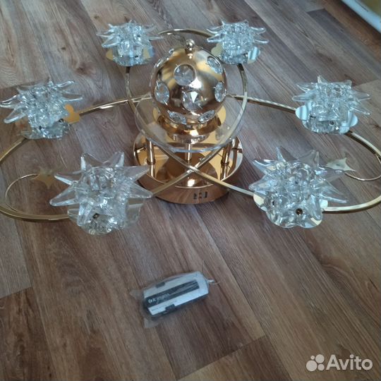 Люстра новая