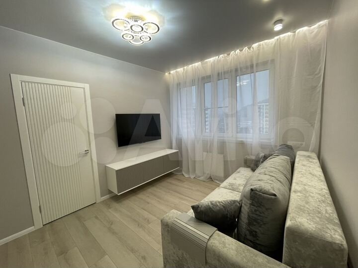 2-к. квартира, 40 м², 10/12 эт.