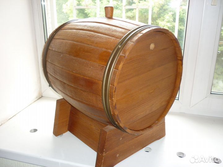 Деревянный бочонок для b\b на 10л