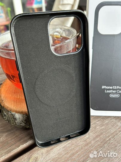 13 Pro Max кожаный чехол черный