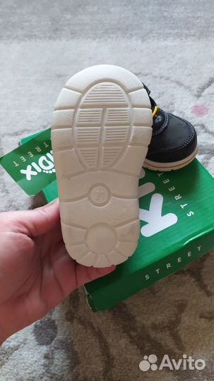 Ботинки р. 21 новые, маломер