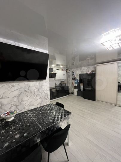 4-к. квартира, 61 м², 1/1 эт.