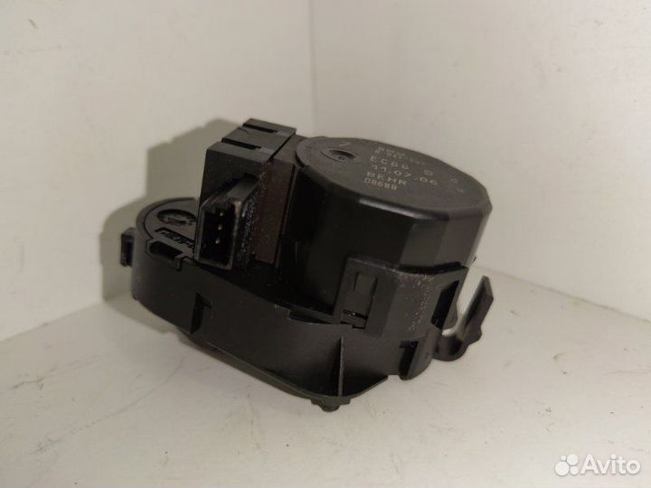Сервопривод заслонок печки Bmw 5 E60 N52B30 2006