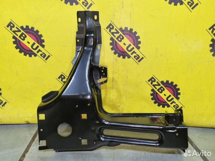 Элемент передней панели передний правый Land Rover