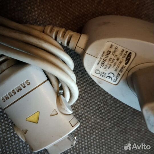 Зарядка оригинал на сотовый телефон