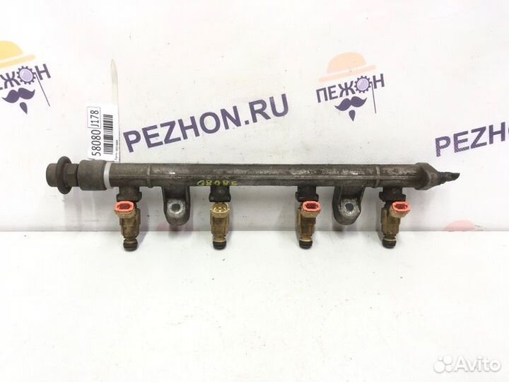 Рампа топливная Hyundai Coupe/Tiburon купе 2.0