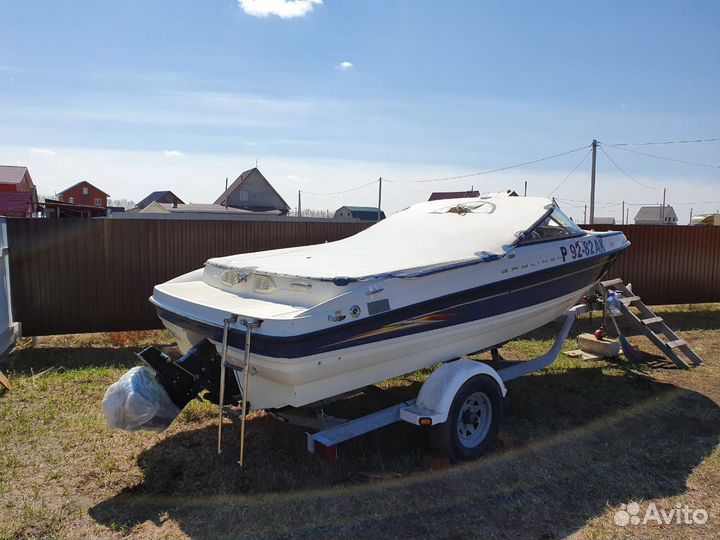 Катер Bayliner