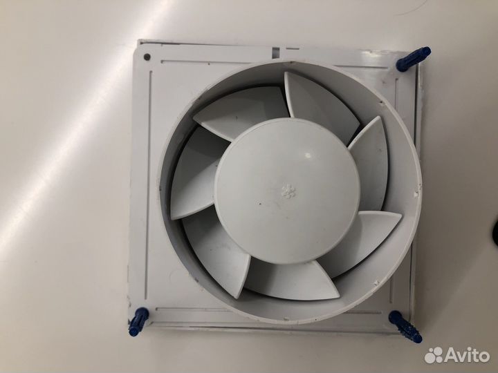 Вентилятор вытяжной канальный