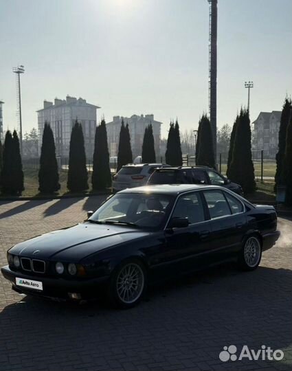 BMW 5 серия 4.0 МТ, 1992, 300 000 км