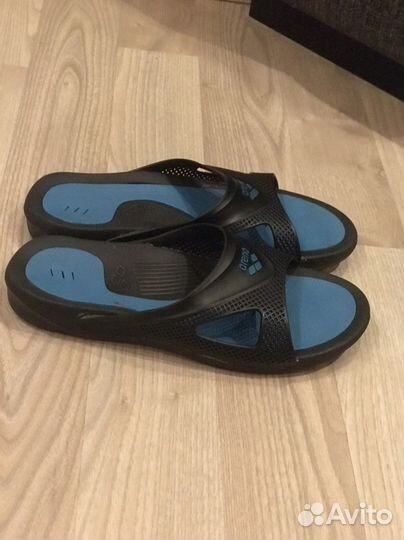 Тапочки для бассейна